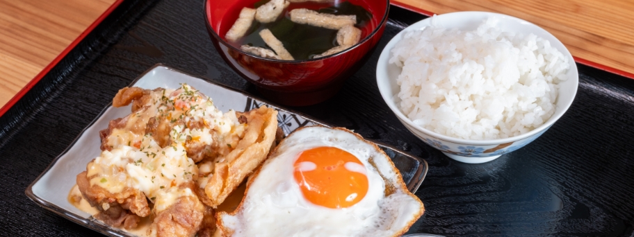 昼は安心の定番メニューが豊富!