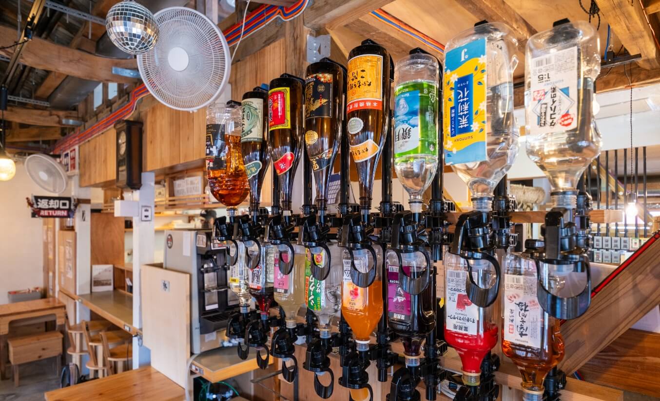 セルフ飲み放題が1H1,000円!